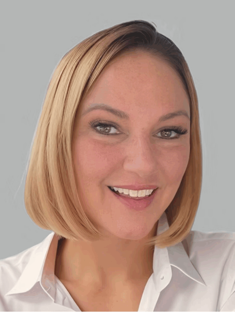 Ep 29:  Inside the Health System: Nurse Kerrie Exposes Truths About Modern Medicine & Natural Healing